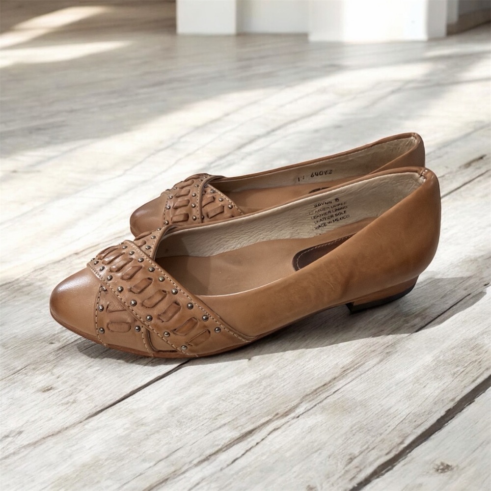 Freebird Tan Women's Loafers Brynn leather size 6 EEUC